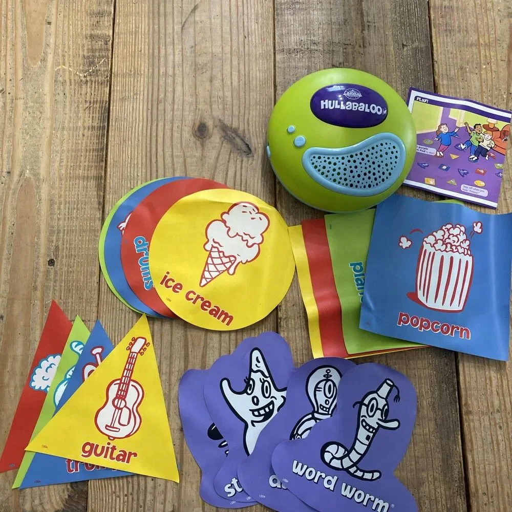Cranium HULLABALOO The Game of Tunes Twists Topsy Turvy Fun 2004 Works! Complete